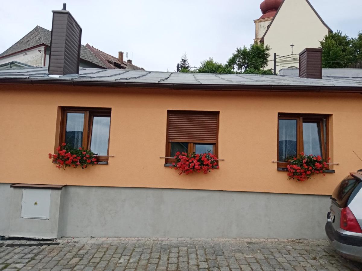 Apartman Pod Kostelem Strazov 외부 사진